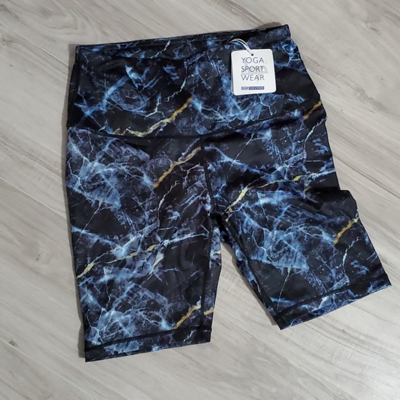 DOP DOVPOD Athletic shorts size Medium Women's - Picture 1 of 6